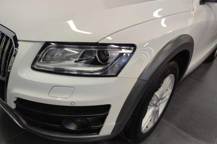 Used Audi Q5 2017 Plus 40 TFSI Technology Model
