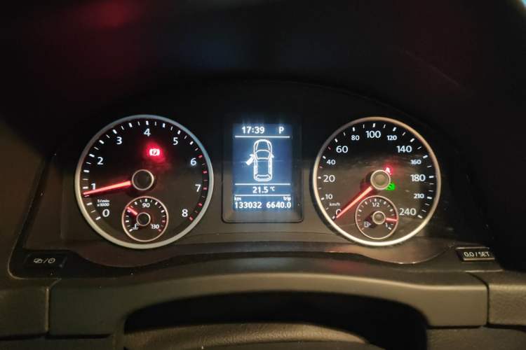 Used Volkswagen Tiguan 2015 1.8TSI Automatic Two-Wheel Drive Trend Edition Instrument Cluster