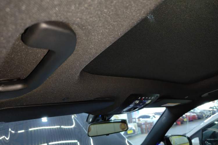 Used Mercedes-Benz GLB 2022 GLB 220 Dynamic Edition Headliner