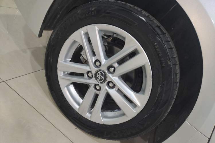 Used Toyota Levin 2022 Dual-Motor 1.8H E-CVT Leading Edition