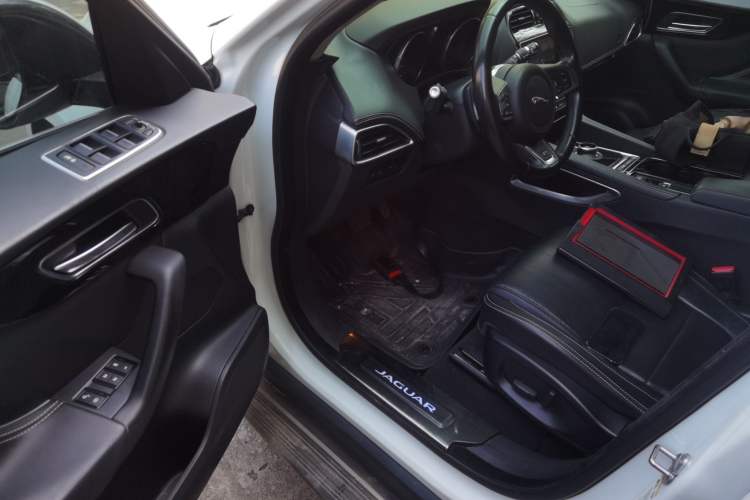 Used Jaguar F-PACE 2016 3.0 SC Four-Wheel Drive R-Sport Sport Edition
