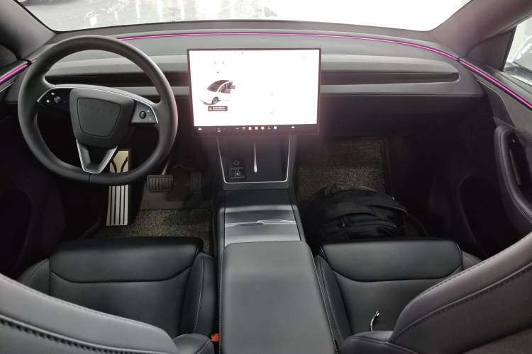 Used Tesla Model Y L 2025 Model Long-Range All-Wheel-Drive Version