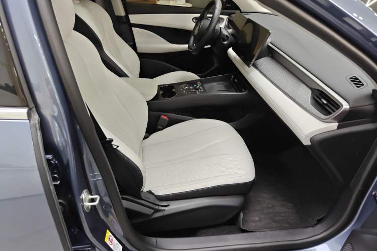 Used BYD Seal 05 DM-i 2025 DM-i Intelligent Drive 120KM Flagship Model
