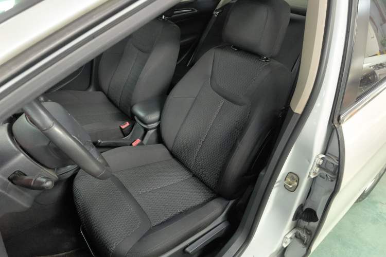 Used Peugeot 308 2014 Enjoy Edition Classic 1.6L Manual Fashion Model