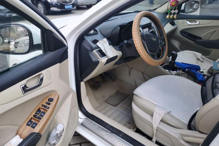 Used Chery Arrizo 7 2015 1.6L Manual ZhiShang Edition
