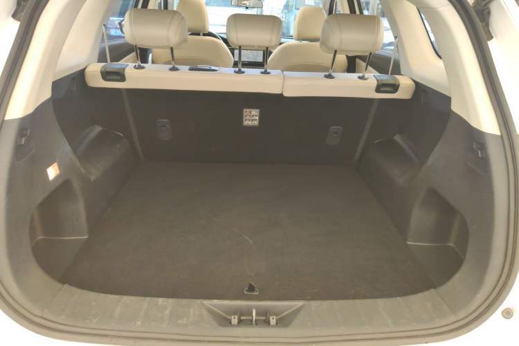 Used CHANGAN OSHAN X7 EV 2020 Luxury Edition 405 Trunk