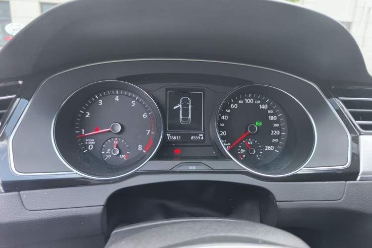 Used Volkswagen Magotan 2019 330TSI DSG Leading Edition China V Standard
