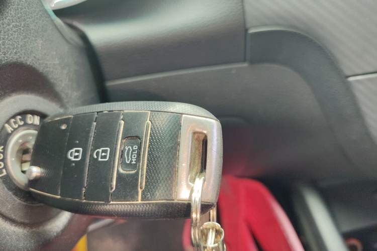 Used Kia K3 2015 1.6L Manual GLS Vehicle Key