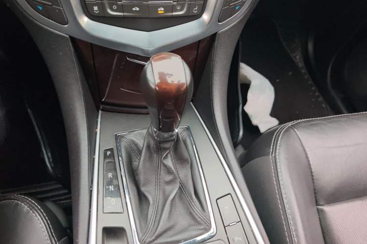 Used Cadillac SRX 2012 3.0L Elite Edition Gear Lever