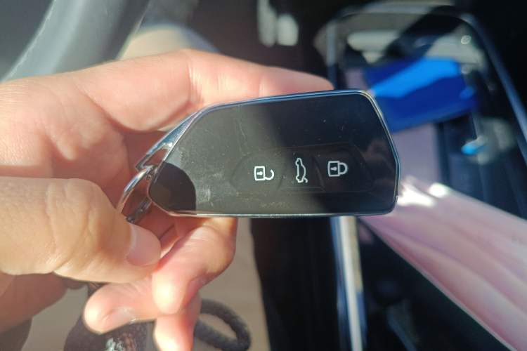 Used Volkswagen ID.4 X 2023 Pure Smart Edition Vehicle Key