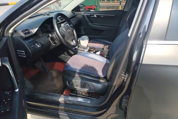 Used Volkswagen Magotan 2013 2.0 TSI Luxury Model