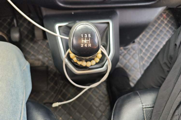 Used JMC Transit 2021 2.8T Space King Standard Version Short Wheelbase Mid-Height Roof 6-Seater Diesel Euro VI JX493
