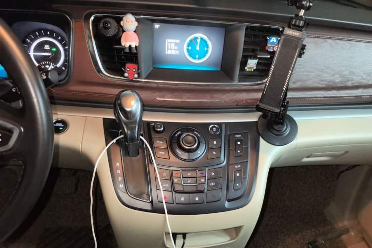 Used Buick GL8 2018 28T Luxury Model China VI Standard