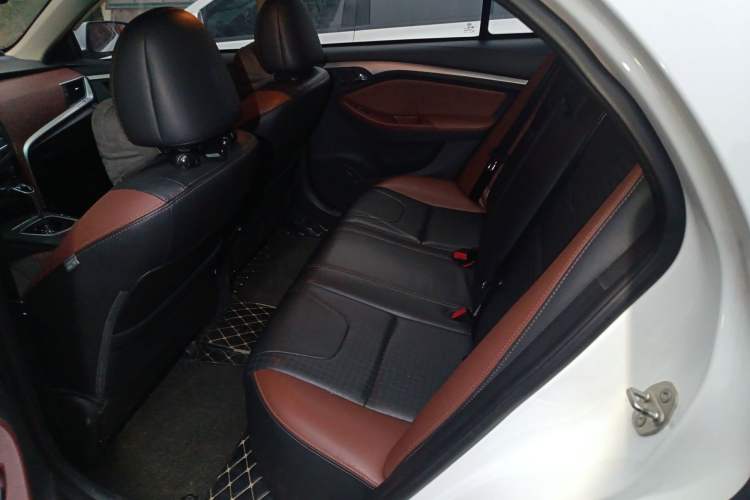 Used BYD G5 2014 1.5TID Automatic Flagship Model