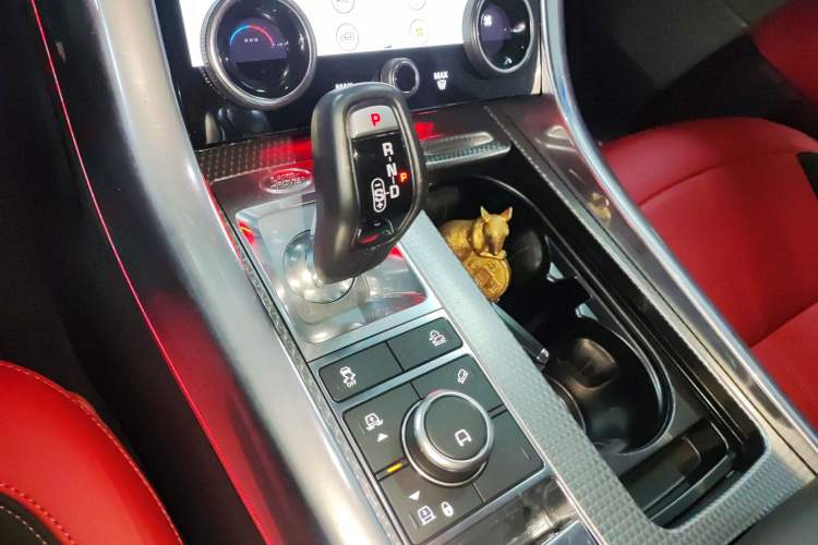 Used Land Rover Range Rover Sport 2021 3.0 L6 YAO Black Edition
