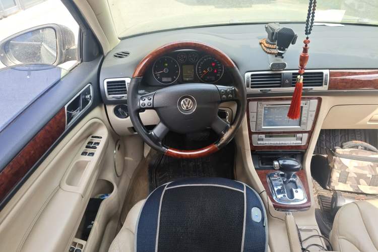 Used Volkswagen Passat 2011 1.8T Automatic Luxury Model