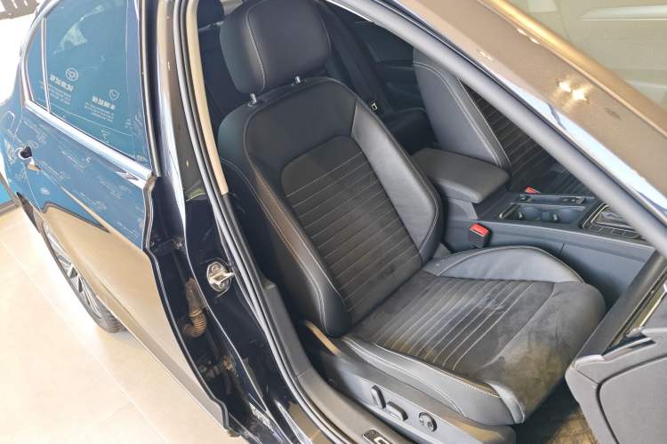 Used Volkswagen Magotan 2020 330TSI DSG Luxury Edition