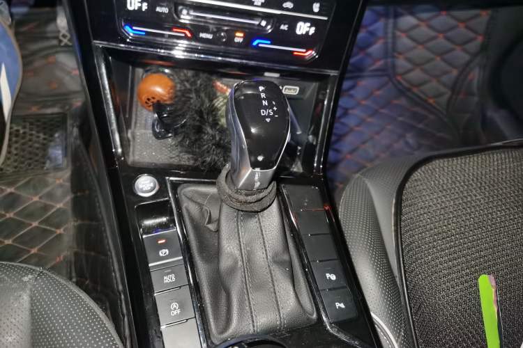 Used Volkswagen Passat 2022 330TSI Starry Luxury Edition
