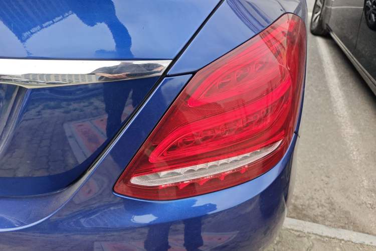 Used Mercedes-Benz C-Class 2017 C 200 L Sport Edition Exterior 3