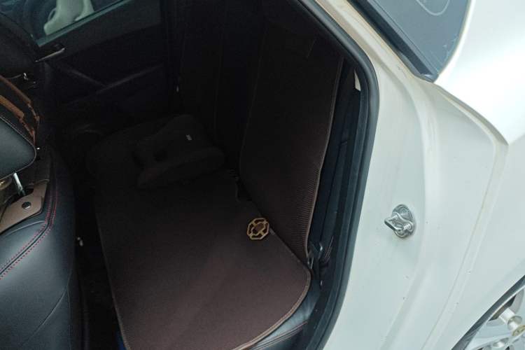 Used Mazda Mazda 3 2015 Hatchback 1.6L Automatic Elite Model