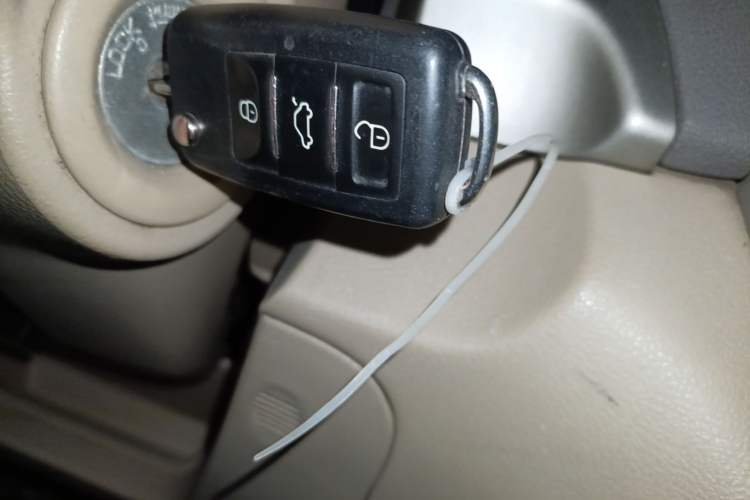 Used Nissan Sylphy 2012 Classic 1.6XE Manual Comfort Edition Vehicle Key