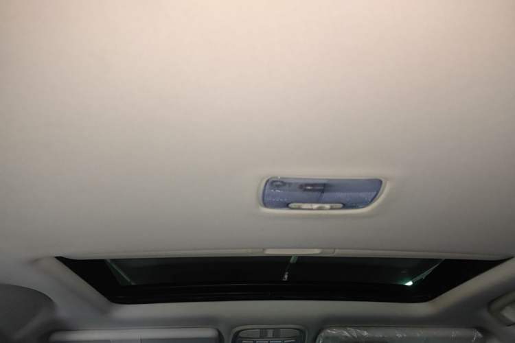 Used Haval H6 2019 Sport Edition 1.5T Automatic Two-Wheel Drive Elite Model China VI Headliner