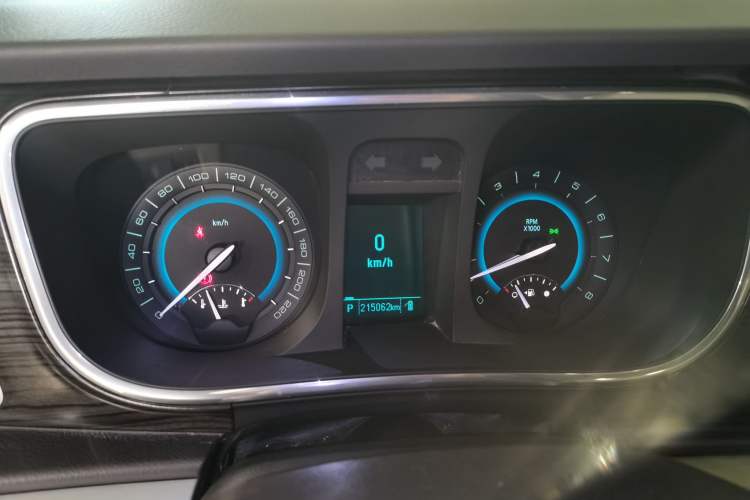 Used Buick GL8 2013 3.0L XT Luxury Business Flagship Edition Instrument Cluster