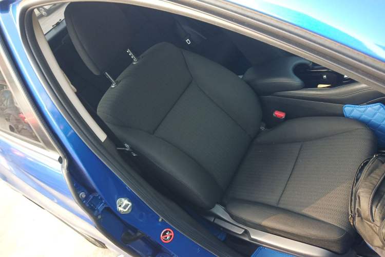 Used Honda Vezel 2015 1.5L CVT two-wheel drive Comfort trim
