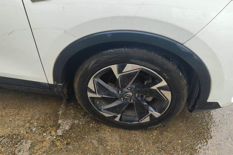 Used GAC Trumpchi GS3 2022 POWER 270T Automatic Luxury Edition Right Front Wheel Hub