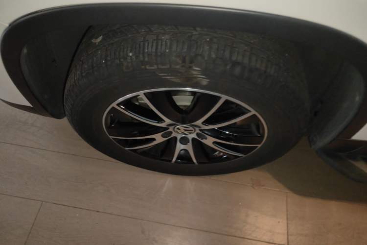 Used Volkswagen Tiguan 2016 300TSI Automatic Two-Wheel Drive Luxury Edition Exterior 4