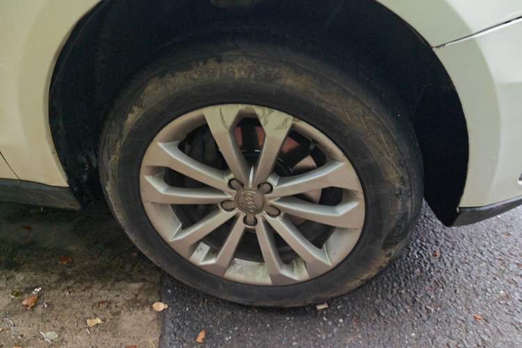 Used Audi Q5 2015 40 TFSI Technology Edition Right Front Wheel Hub