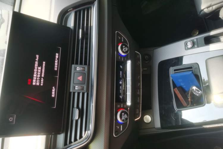 Used Audi Q5L 2022 Updated 45T Luxury Dynamic Version