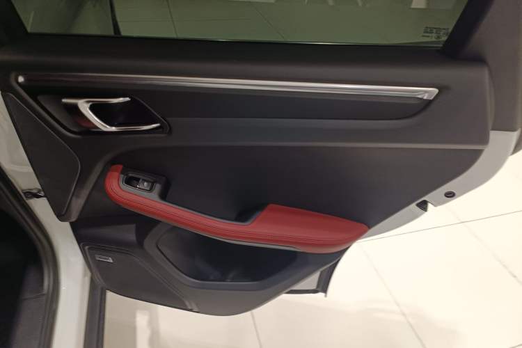 Used Porsche Macan 2022 Macan 2.0T