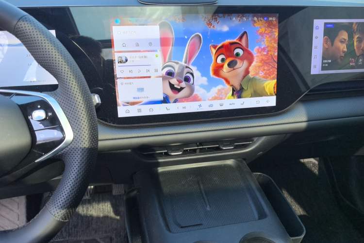 Used CHANGAN CS75 PLUS 2025 4th Generation 1.5T New Blue Whale Smart Flagship Version