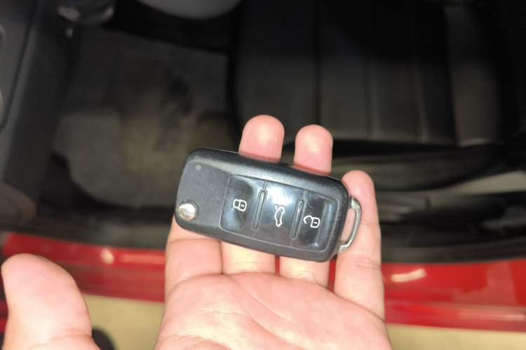 Used Volkswagen Polo 2014 1.6L Automatic Comfort Edition Vehicle Key