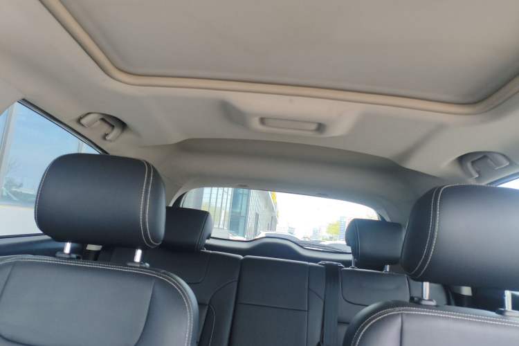 Used CHANGAN OSHAN COS5 2021 1.6L CVT Luxury Model Headliner