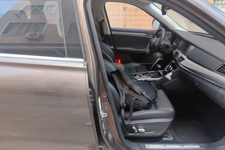 Used Haval H7 2017 Red-Label H7L 2.0T Automatic Luxury Model
