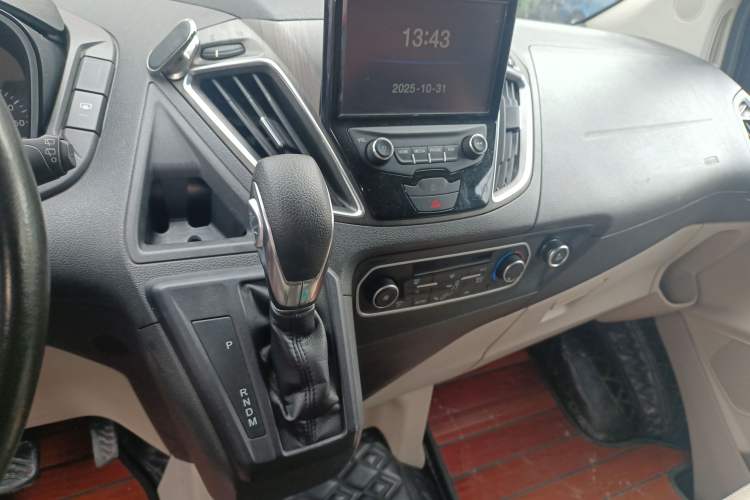 Used Ford Tourneo Custom 2017 2.0T Automatic Elite Version