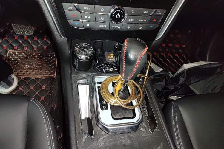 Used Venucia T90 2018 2.0L CVT Smart Connect Luxury Edition China V Standard
