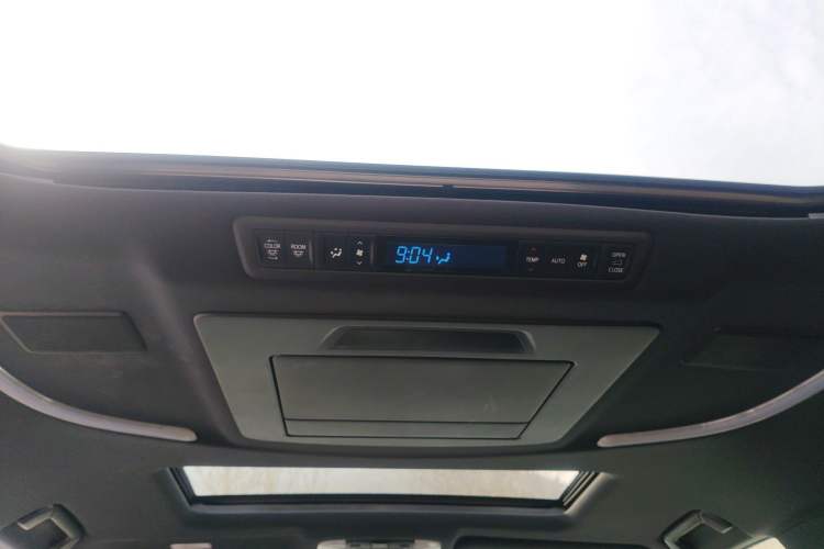 Used Toyota Alphard 2021 Dual-Engine 2.5L Prestige Edition
