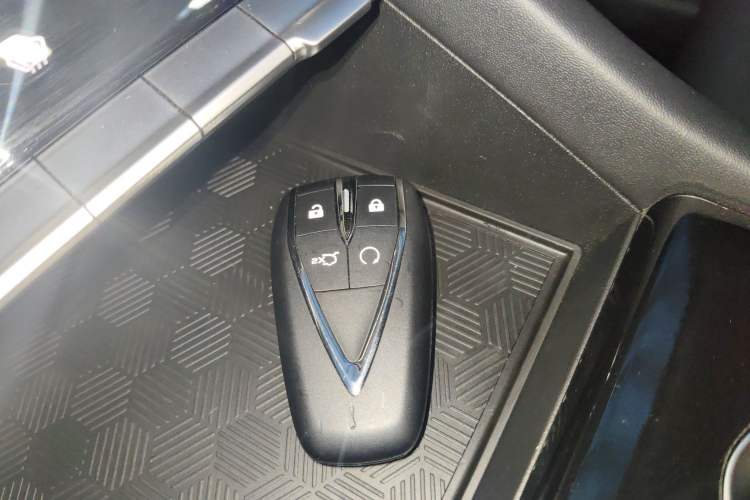 Used CHANGAN Eado 2024 PLUS Blue Whale NE 1.4T GDI DCT High-Energy Edition
