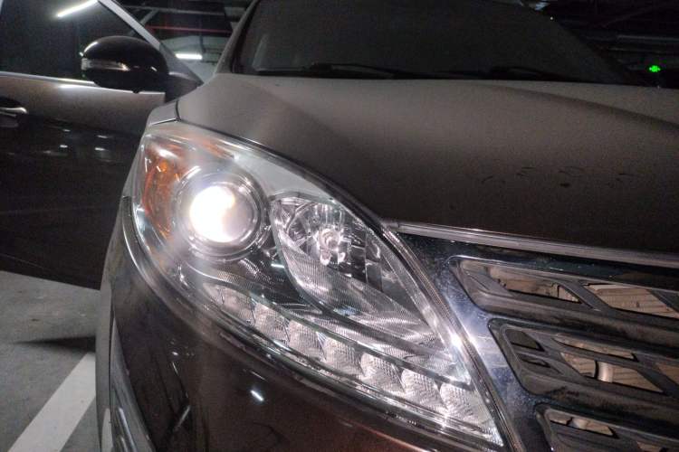 Used GAC Trumpchi GS5 2013 1.8T Automatic Two-Wheel Drive Luxury Edition
