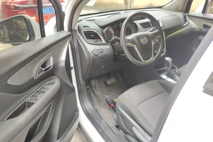 Used Buick Encore 2015 1.4T Automatic Two-Wheel Drive Urban Elite Version