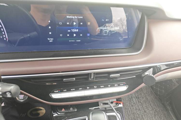 Used GAC Trumpchi M6 2023 PRO 270T DCT Luxury Edition Audio And AC Panel