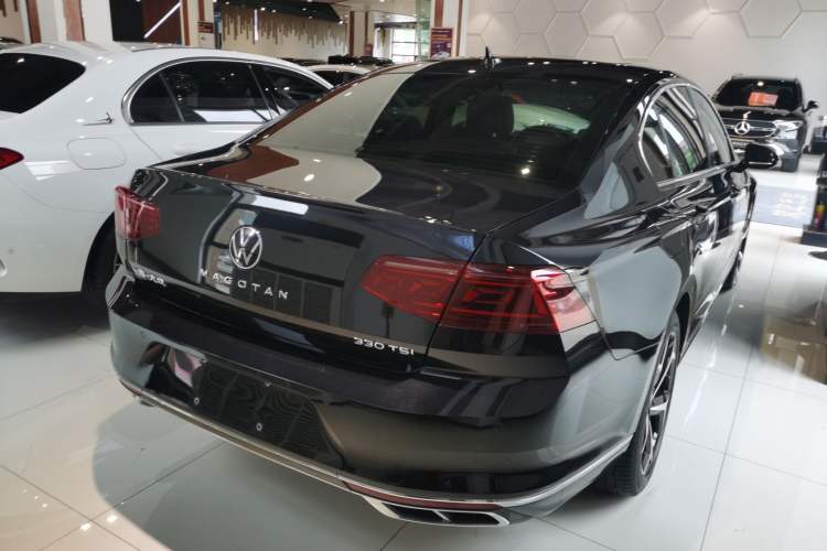 Used Volkswagen Magotan 2024 2 Million Units Zhongxiang Version 330TSI DSG Luxury Edition