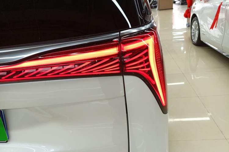 Used Buick Century 2023 2.0T Six-Seater Yinshi Edition