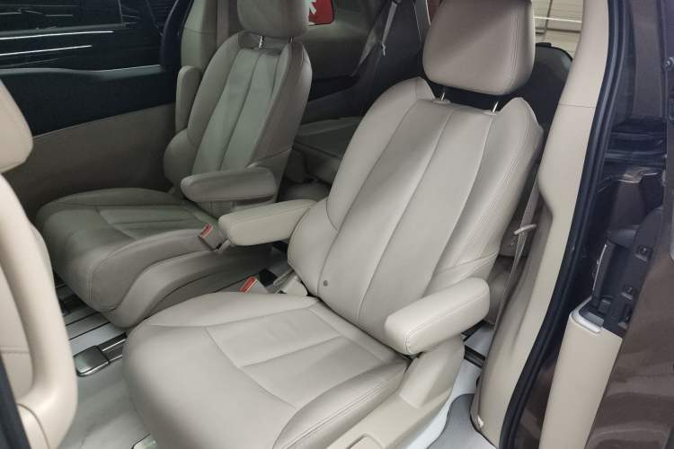 Used Buick GL8 2018 28T Prestige Version China VI Standard Left Rear Seat