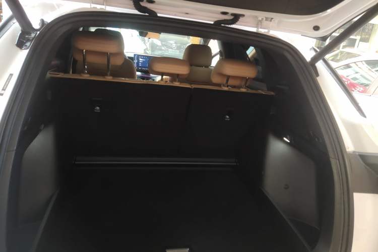 Used BYD Song L DM-i 2024 112 km Beyond Edition
