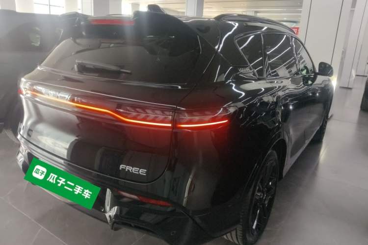 Used VOYAH FREE 2025 318 318 km Rear-Drive Touring Edition Rear Right 45 Deg