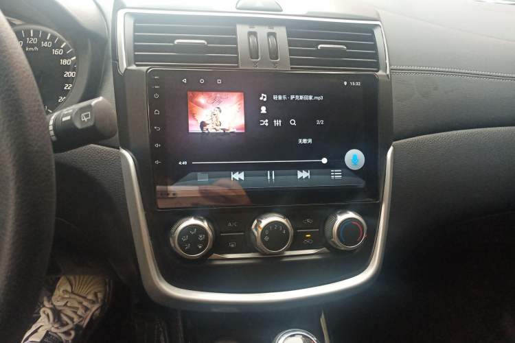 Used Nissan Tiida 2016 1.6L CVT Smart Drive Edition Audio And AC Panel